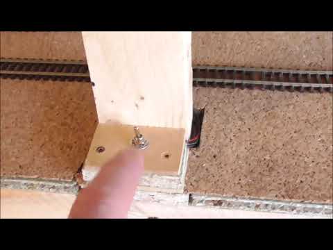 Bau meiner neuen HO Anlage Teil 19 untere Brücken, Testfahrt mit Fleischmann ICE 1 und Roco VT 11.5