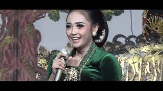 Download lagu SIlVI LOVER TOMBO KANGEN SAMA SINDEN SILVI KUMALASARI mp3 Download lagu SIlVI LOVER TOMBO KANGEN SAMA SINDEN SILVI KUMALASARI mp3