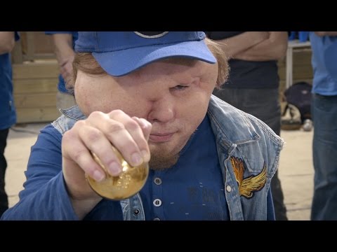 En kommande långfilm Jätten, där jag har huvudrollen!
Regissör Johannes Nyholm En kommande långfilm Jätten, där jag har huvudrollen!
Regissör Johannes Nyholm