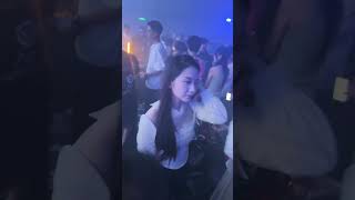 Download lagu This is a bar in China... Come on, guys! mp3