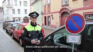 Jarní úklid ulic Chebu s dohledem Městské policie