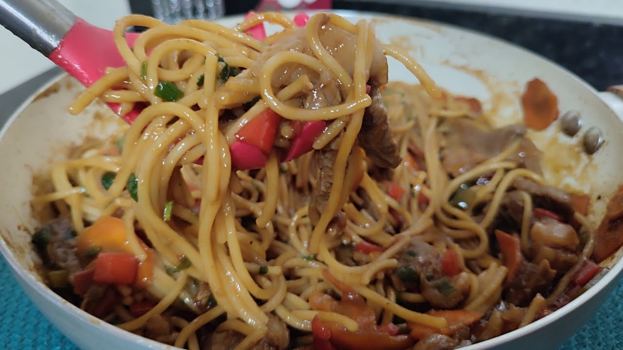 MACARRÃO AO MOLHO SHOYU AQUI EM CASA TODOS AMOU! BY VANESSA VLOGS ❤️