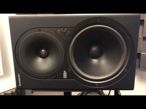 Immagine Mackie HR824 MK2 | 8.75" Active Studio Monitor (Single). New with Full Warranty! - 4