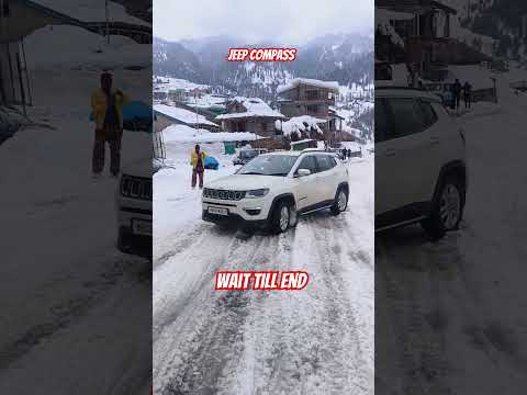Jeep compass struggling on snow ❄️ #jeepcompass #shorts #ytshorts