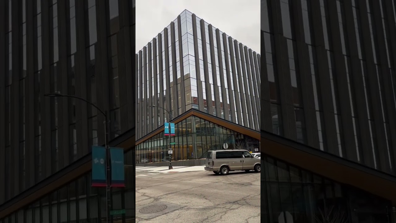 Incredible Chicago Architecture - UIC Specialty Care Building