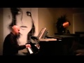 Googoosh's Eshareh on the piano -- گوگوش - اشاره