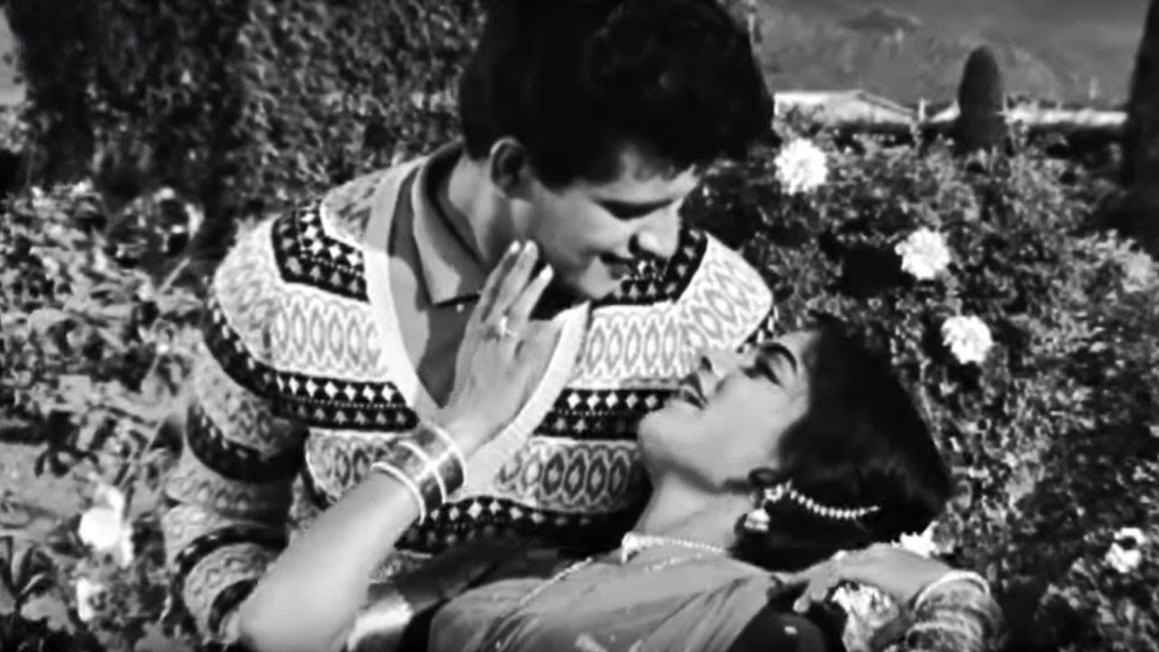 Zara Dekh Sanam Lyrics  | Grahasti | Ashok Kumar, Manoj Kumar | Lata Mangeshkar | Ravi Shankar Sharma (Ravi)