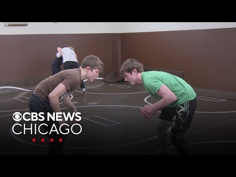 Mount Carmel High School wrestler tries to get his name up with the all-time greats