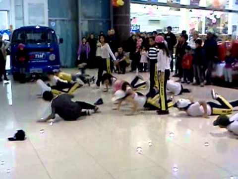 Noé Abati no Farol Shopping