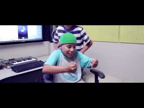 Mc pikachu e Mc brinquedo ela é sua