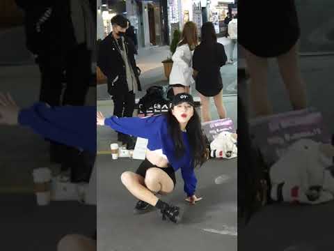 190414 #댄스팀무토 #Müt #무토 #무토서영 #빨개요(현아) @신촌명물거리파리바게뜨앞무토버스킹