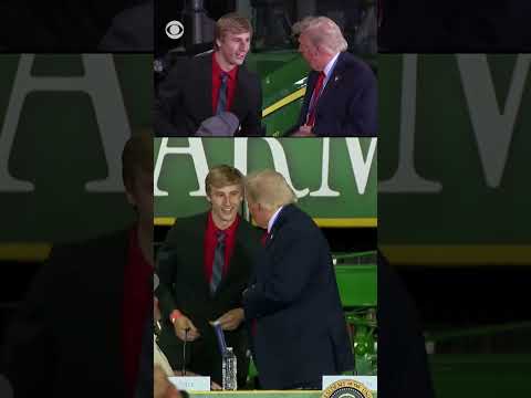 Team USA 2-time gold medalist Jordan Stolz presents Trump with one of his gold medals #shorts