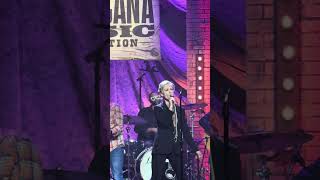 Shelby Lynne - &quot;Gotta Get Back&quot; - @ Americana Awards