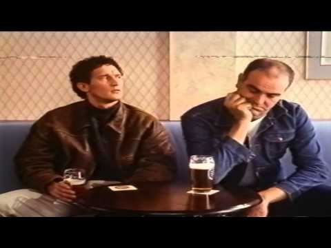 Carling Black Label - Surfer in pub