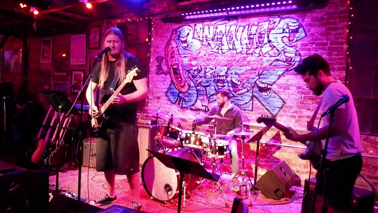 Blink 182 – Aliens Exist