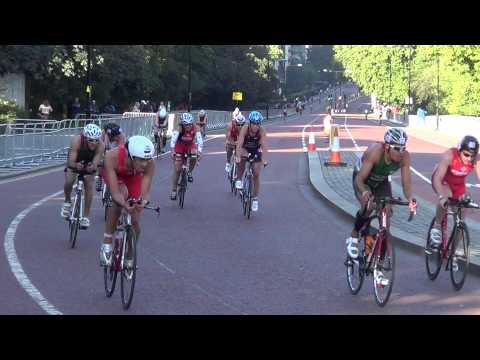 ITU World Triathlon Grand Final London Standard Distance Age-Group World Championship-02