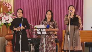 Download lagu YESUS YG TERMANIS Cipt. Dicson Haling Voc. New Alfa Trio  Di JMT EFATA Kolongan Mitung mp3