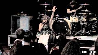 Hot Sessions Remastered: Flyleaf - &quot;All Around Me&quot;