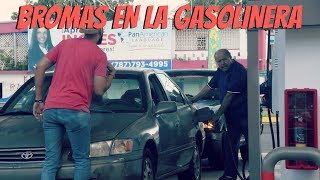 Bromas en la Gasolinera