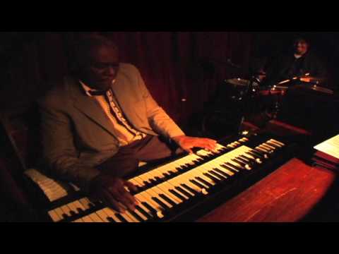 Reuben Wilson on the Hammond B3 - Killer B3 Documentary Extended Clip