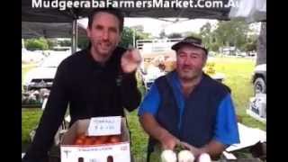 preview picture of video 'Councillor Glenn Tozer at Mudgeeraba Farmers Market'