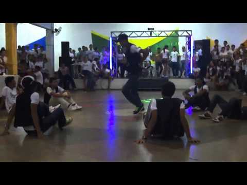 apresentação de free step no negro fest