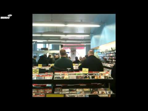 The Mommyheads - Helsinki record store -  Another Crowed House