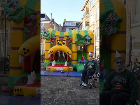 Aaron’s Springkussen 😅 Wanneer ben jij jarig? 🤔