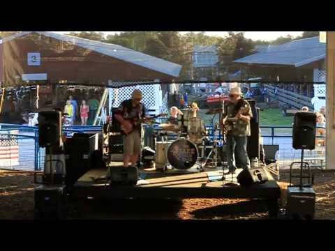 Snake Oil Willie Live at the Sussex County Farm and Horse Show (NJ State Fair)