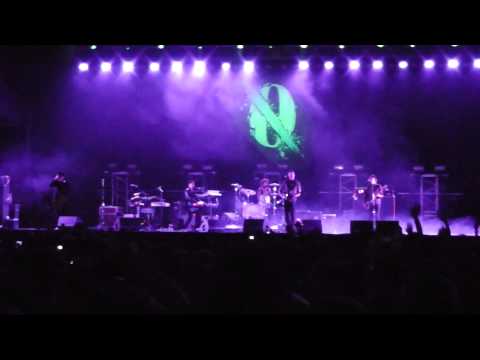 Queens of the Stone Age - Lollapalooza, Santiago, Chile - (06-04-13) FULL (PART 2/3)