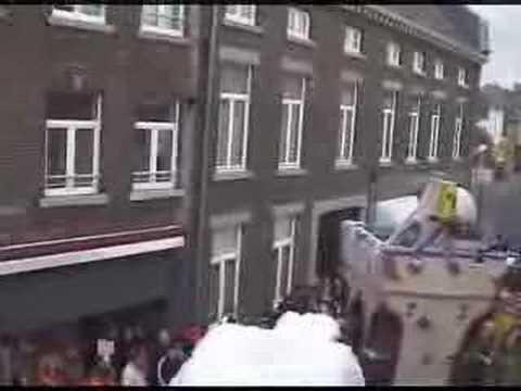 De kloomp en Sjots en Sjeif Carnaval 2006