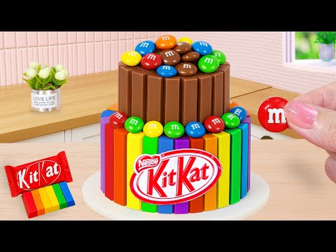 How to Make Rainbow KitKat Cake | Satisfying Mini Dessert DIY | Cute Mini Bakes