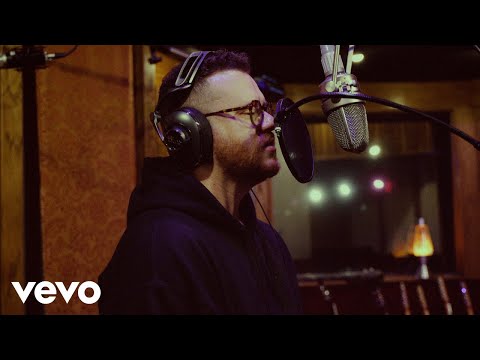 Sam Fischer - Carry It Well (Acoustic - Official Video)