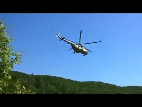 Hrubov - Vojenský vrtuľník pri futbalovom ihrisku 21. Máj 2014