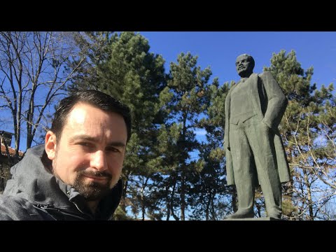Medical University Pleven 2020 enrolment...and we found Bulgaria's last Lenin!