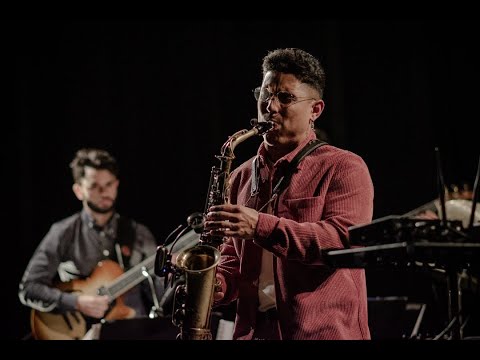 Change (Live) - Jonathan Suazo & Suaz