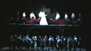 On the Balcony of the Casa Rosada / Don&#39;t Cry for Me Argentina