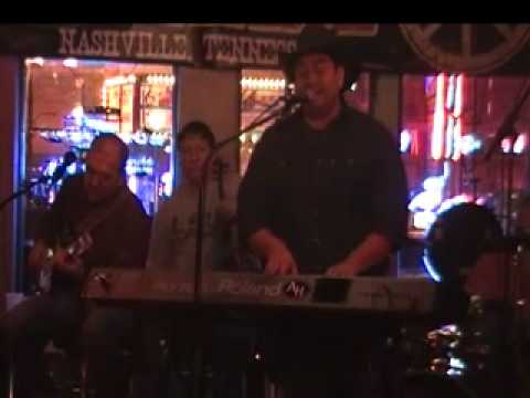 Pocket Full Of Gold - Vince Moreno - A LIVE Nashville Performance