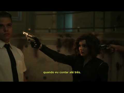 Mulher gato vs Arlequina em Gotham temporada 5 episódio 3 legendado em português pt