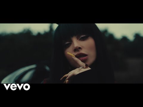 Chesca - Soltera (Official Music Video)