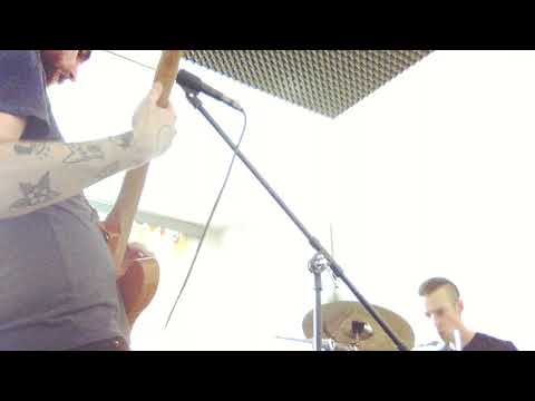 Oberkörperfrei - oberkörperfrei - librarian white trash - koh-i-noise