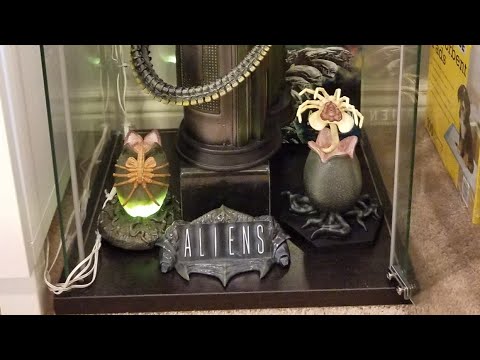Alien Facehugger & Egg Resin Statue Review