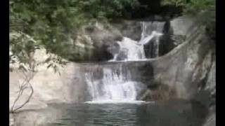preview picture of video 'Waterfalls of Sri Lanka -  Kumbaloluwa 10 Wasserfälle'