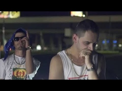 Bezzi Bez - MoMo (Official Video)