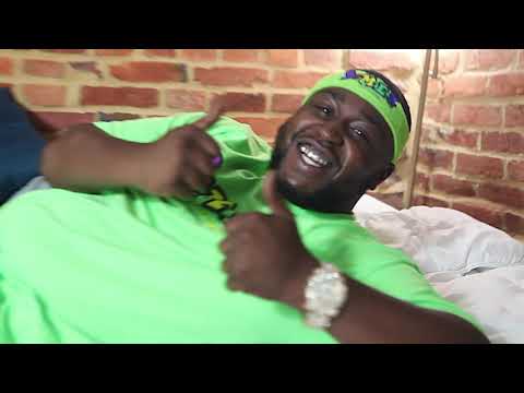 WoahDee - SHAKE DOWN (OFFICIAL MUSIC VIDEO)