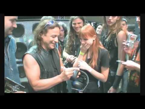 Manowar - Carry On (music video)