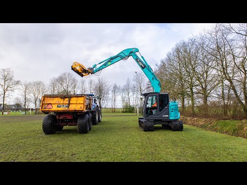De tweede Kobelco voor Van der Meulen uit Suwâld