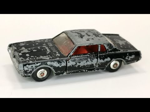 Matchbox-Restaurierung eines 1968er Mercury Cougar Nr. 62 Spielzeugmodellguss.