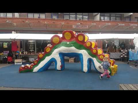 Winkelcentrum De Mare Alkmaar Pinkstermarkt Luilakmarkt gesprek met Aafje Testal van DentalClinics