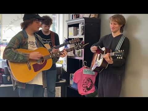 “The Hardest Part” (acoustic version) Disq